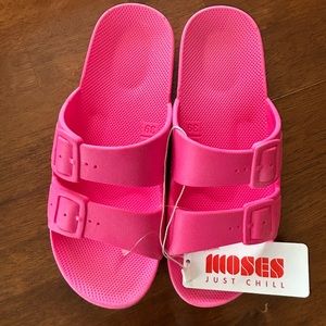 Sz 8/9 Freedom Moses Women’s Sandals